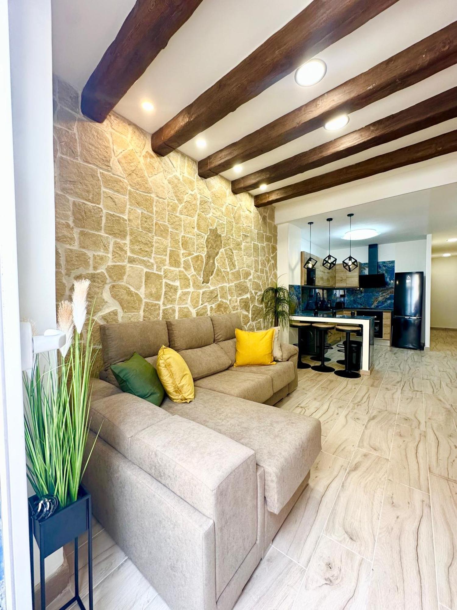 La Reina Apartment By The Sea Аликанте Екстериор снимка