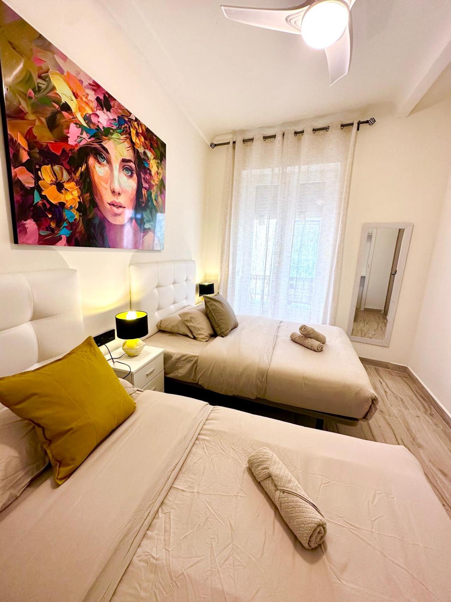 La Reina Apartment By The Sea Аликанте Екстериор снимка