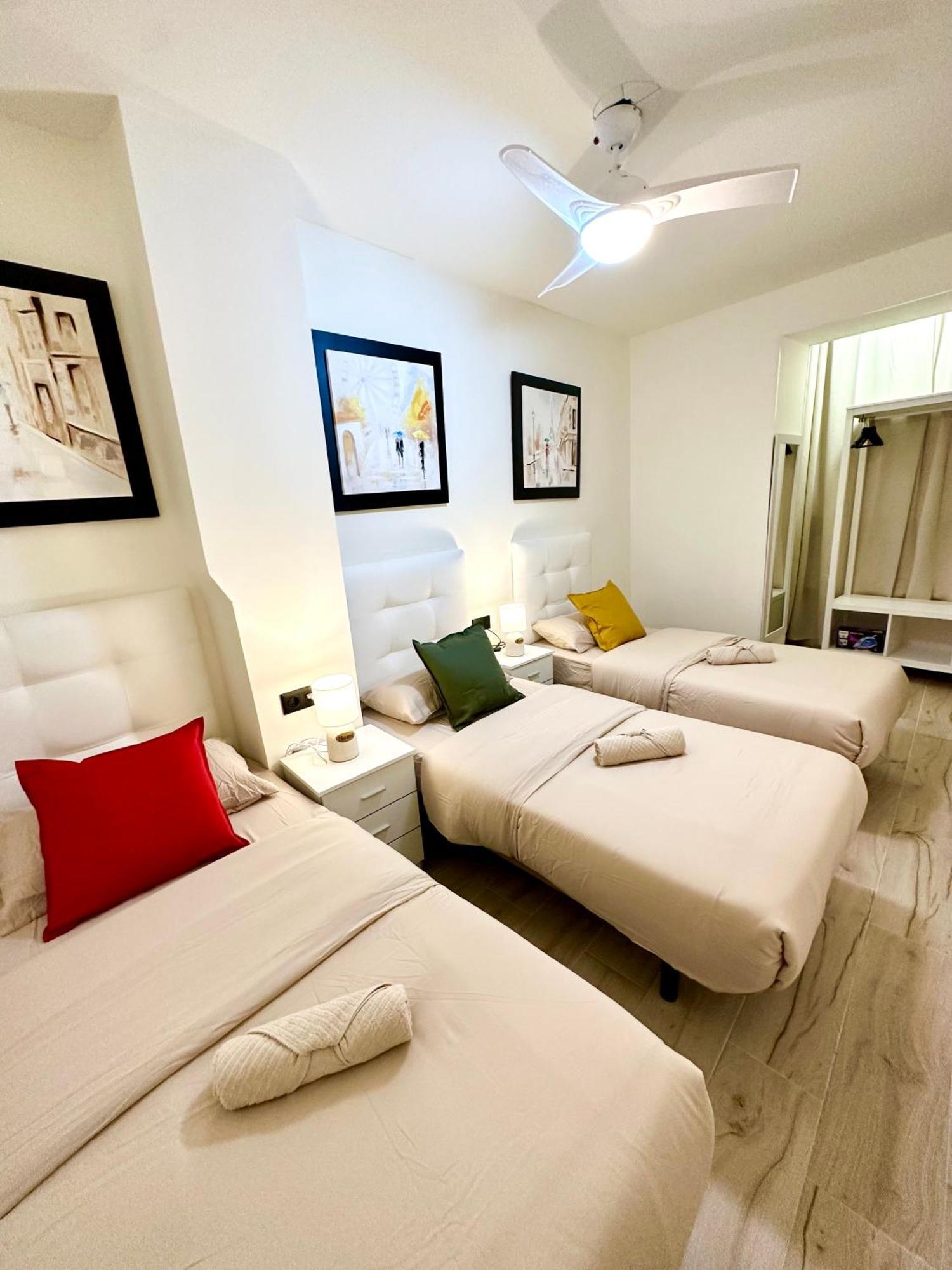 La Reina Apartment By The Sea Аликанте Екстериор снимка