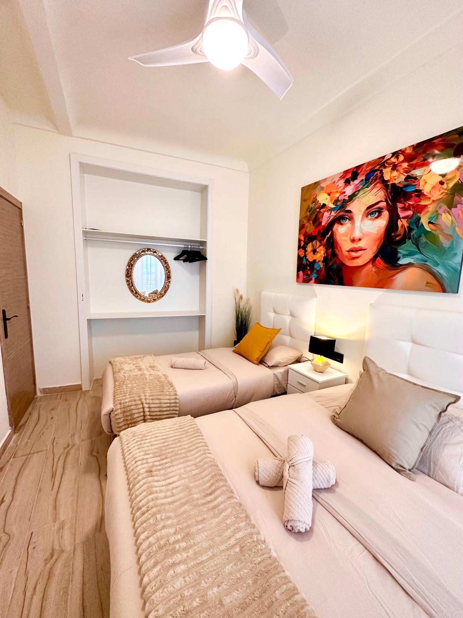 La Reina Apartment By The Sea Аликанте Екстериор снимка