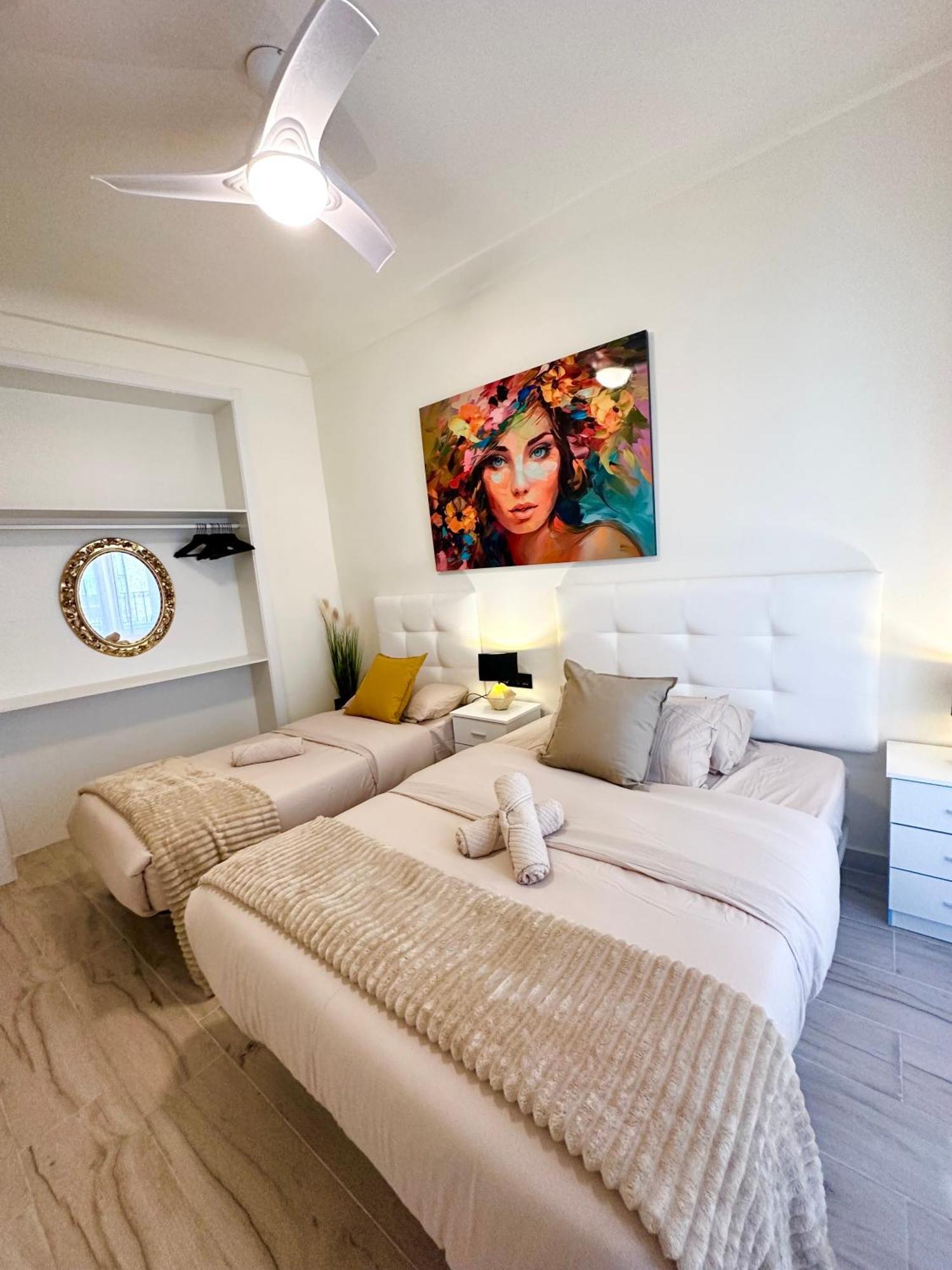 La Reina Apartment By The Sea Аликанте Екстериор снимка